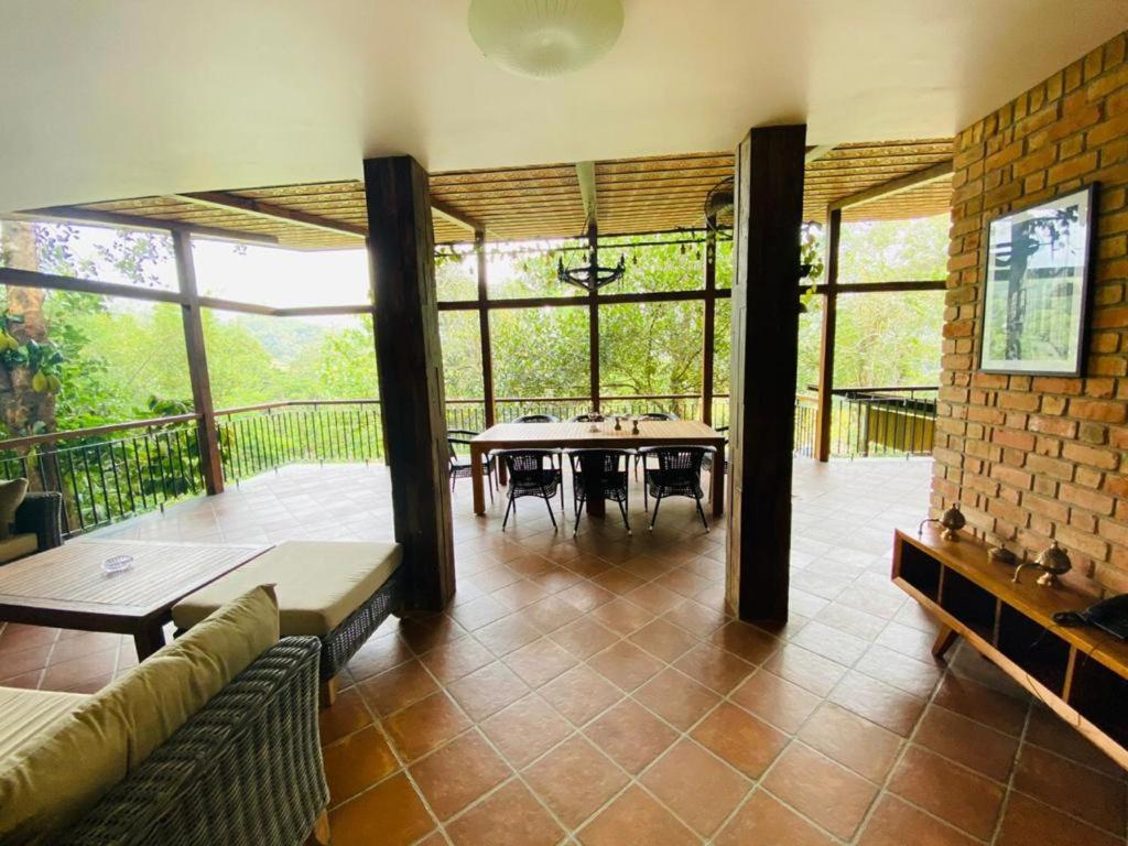 Barsati Ranches Villa Vythiri Exteriör bild